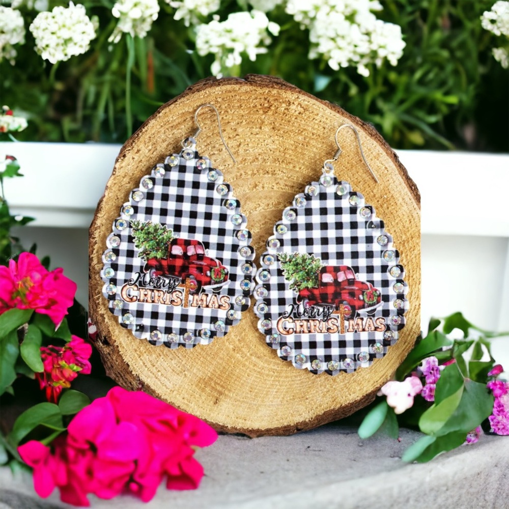 NWT TearDrop Christmas Plaid Earrings